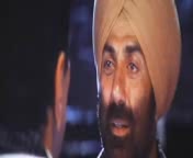 Yamala Pagla Deewana (pDVD) (2011)   2.3gp 2